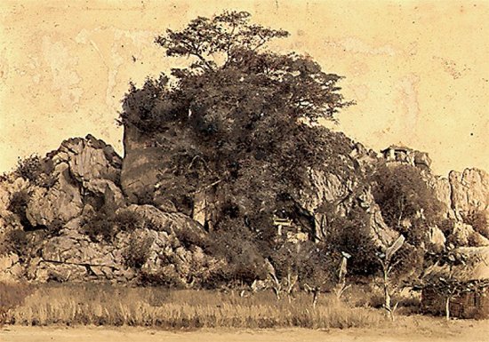 Tảng đá lớn ở Ninh-Bình